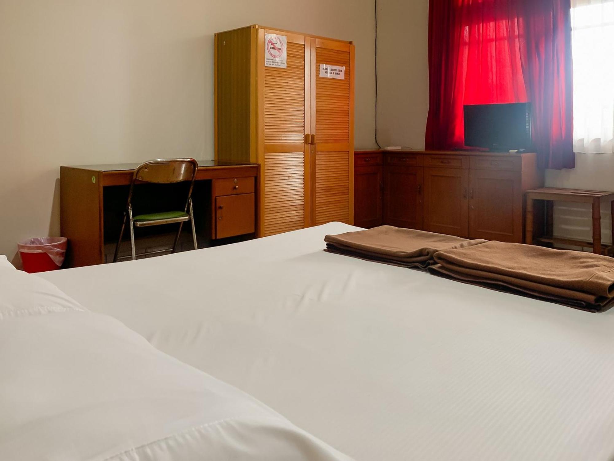 Hotel Cozy Mitra Reddoorz Bandung
