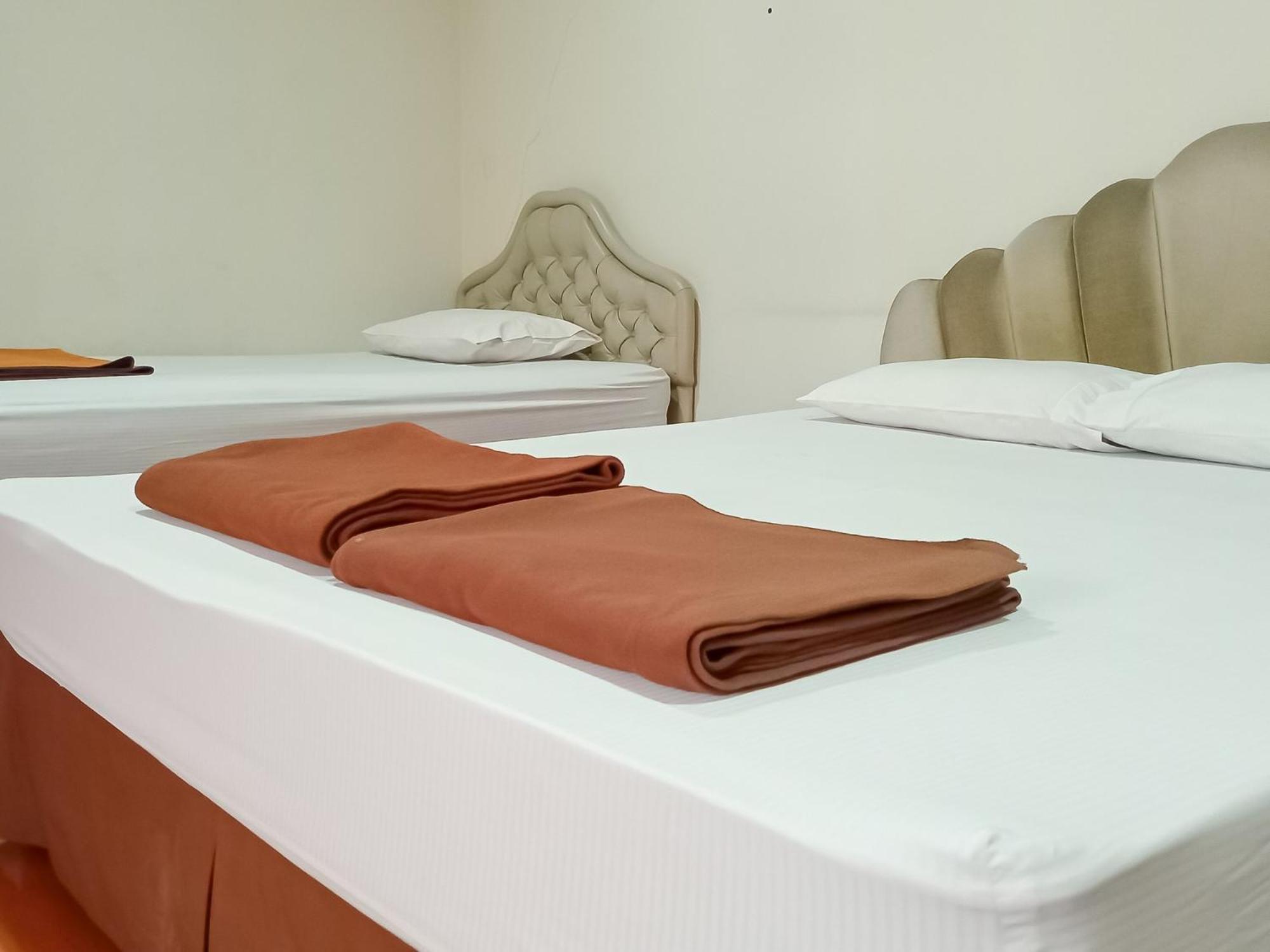Hotel Cozy Mitra Reddoorz 2*