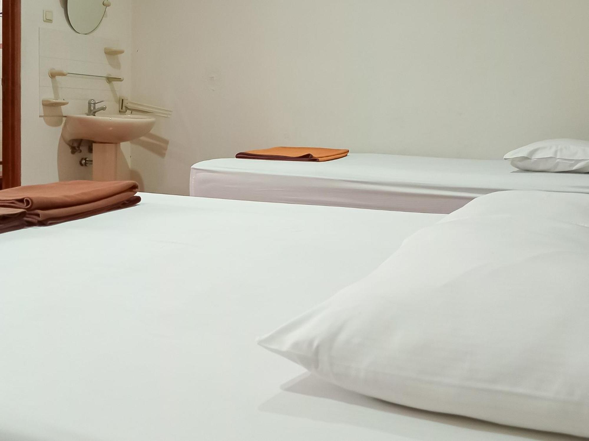 Cozy Mitra Reddoorz 2* Bandung