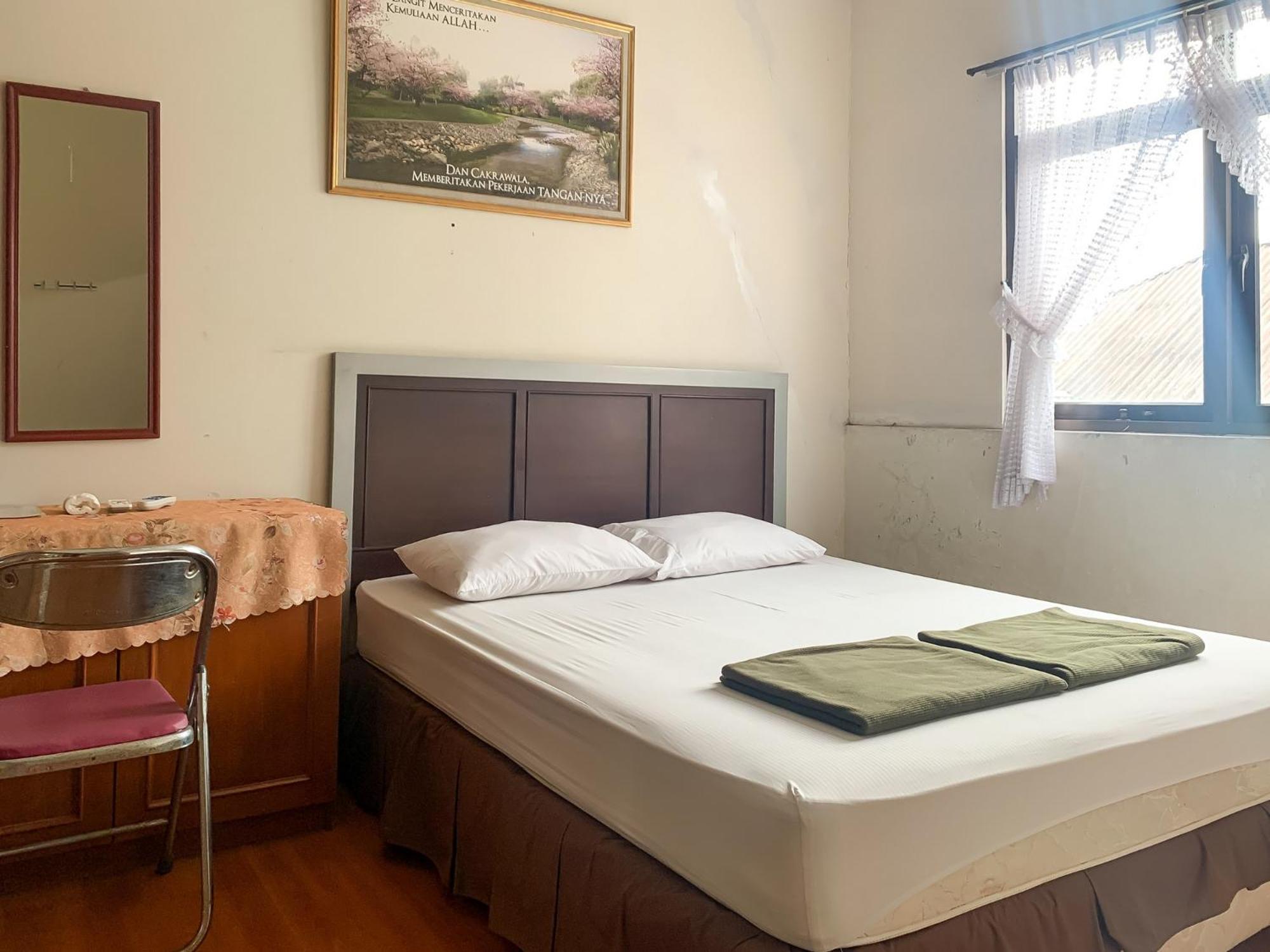 Hotel Cozy Mitra Reddoorz 2*